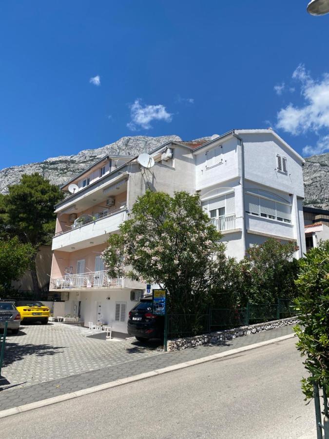 Apartment Bono Baška Voda Екстериор снимка